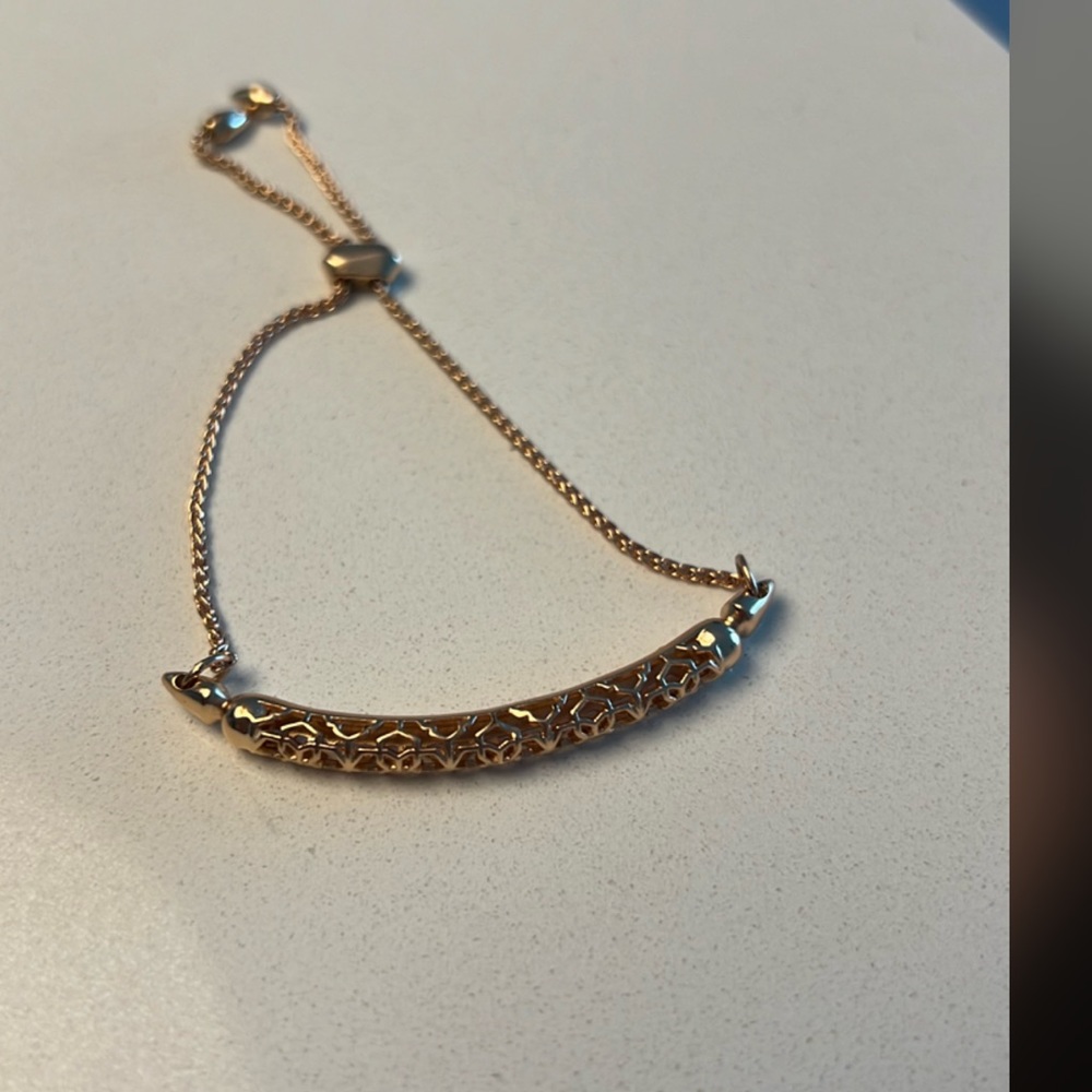 Kendra Scott bracelet